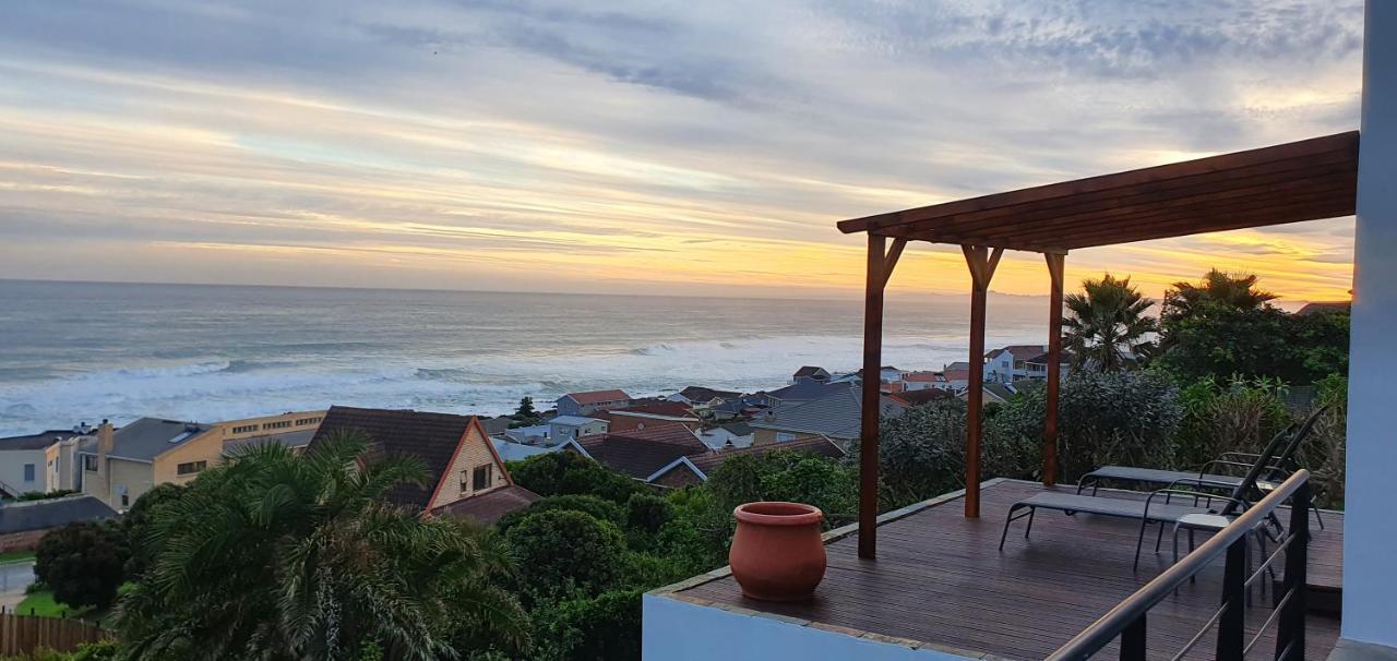 Beachview Guest Suites Port Elizabeth Bagian luar foto