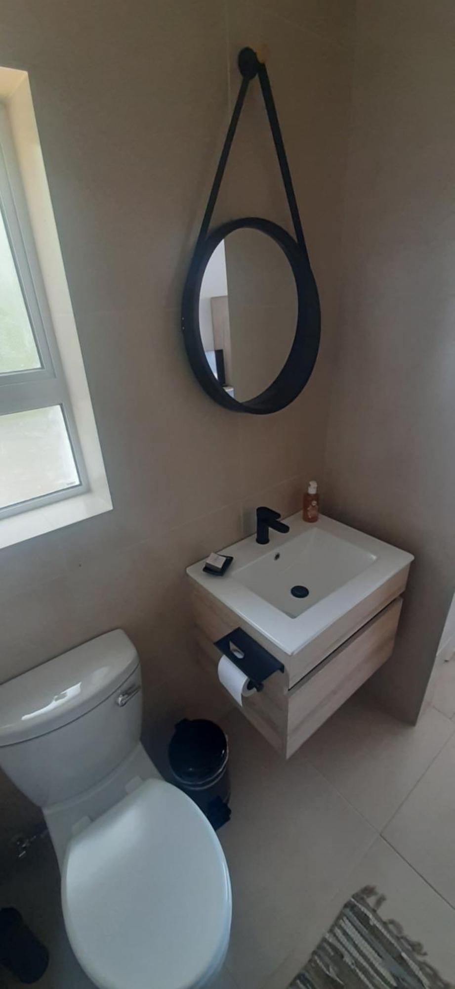 Beachview Guest Suites Port Elizabeth Bagian luar foto