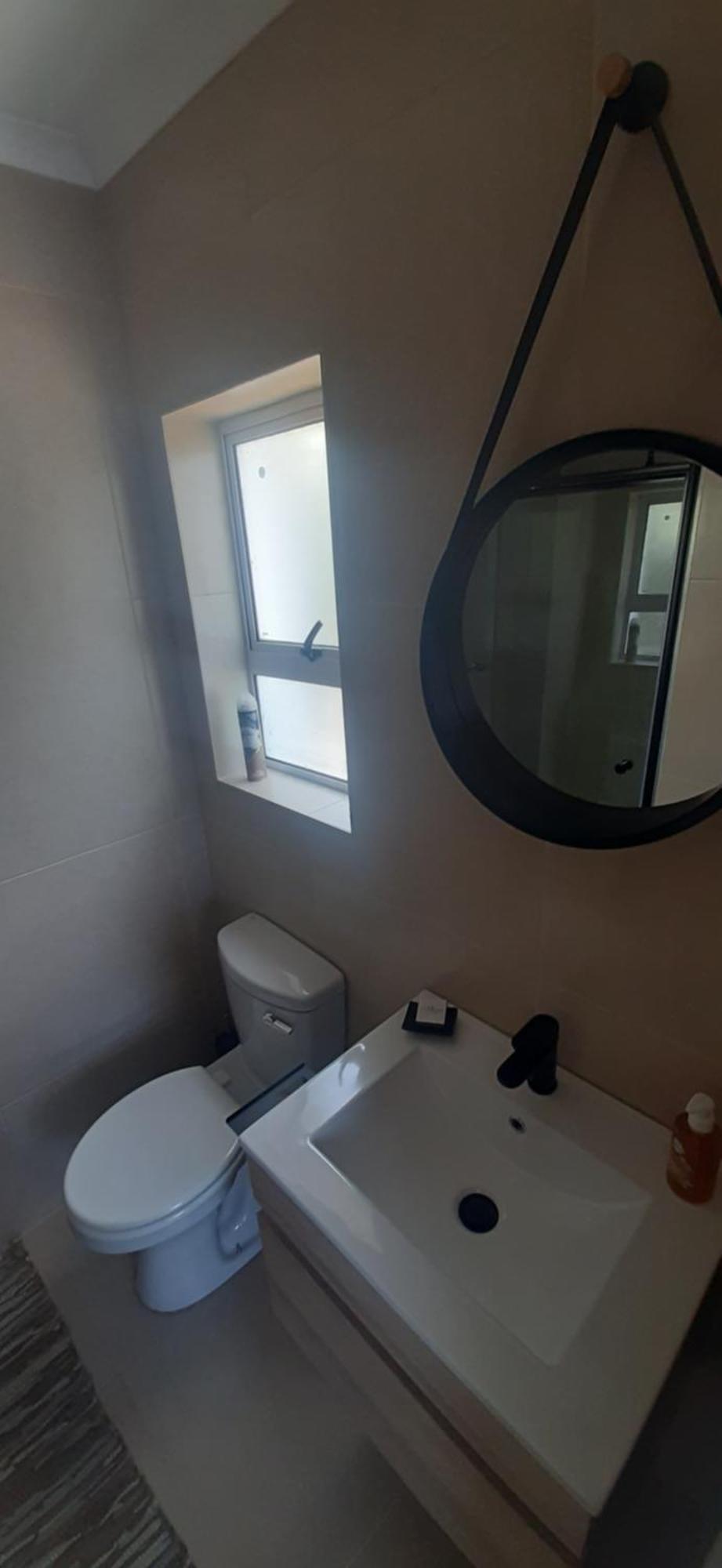 Beachview Guest Suites Port Elizabeth Bagian luar foto